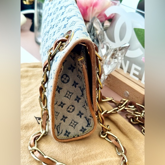 Louis Vuitton Grey/Navy Monogram Mini Lin Camille Crossbody Chain Flap Bag - Picture 6 of 14